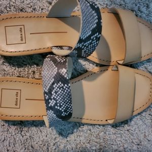 Dolce vita sandals